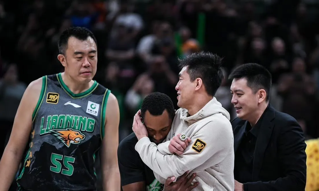 洛杉矶湖人内部会议纪要流出——今夜止住颓势；CBA常规赛使命明确；球队文化再被提及